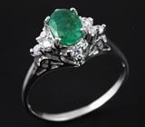 Серебряное кольцо с изумрудом 1,12 карат Серебро 925