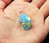 Серебряный кулон с голубым халцедоном, самоцветами и перламутром Серебро 925