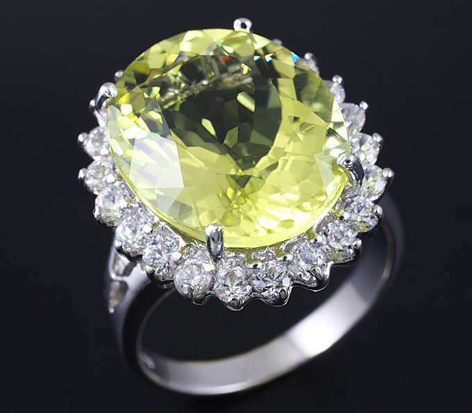 Серебряное кольцо с лимонным цитрином