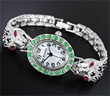 Часы с изумрудами на серебряном браслете с сапфирами и бесцветными топазами Серебро 925