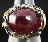 Серебряное кольцо с крупным кабошоном рубина и сапфирами Серебро 925