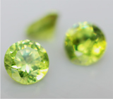 Набор из 3 уральских демантоидов 0,66 карат 