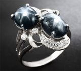 Эффектное серебряное кольцо со звездчатыми сапфирами Серебро 925