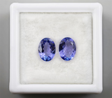 Пара чистейших танзанитов 1,91 карат 