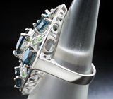 Крупное серебряное кольцо с топазами и цаворитами Серебро 925