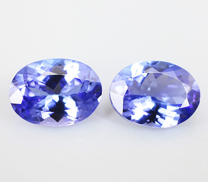 Пара танзанитов 2,26 карат