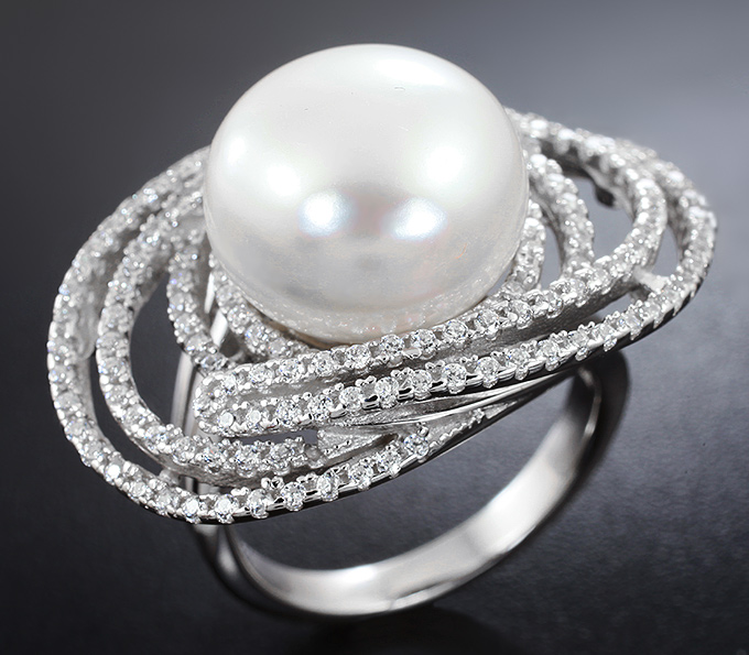 Эффектное крупное серебряное кольцо с жемчужиной
