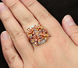 Замечательное серебряное кольцо с золотистыми сапфирами Серебро 925