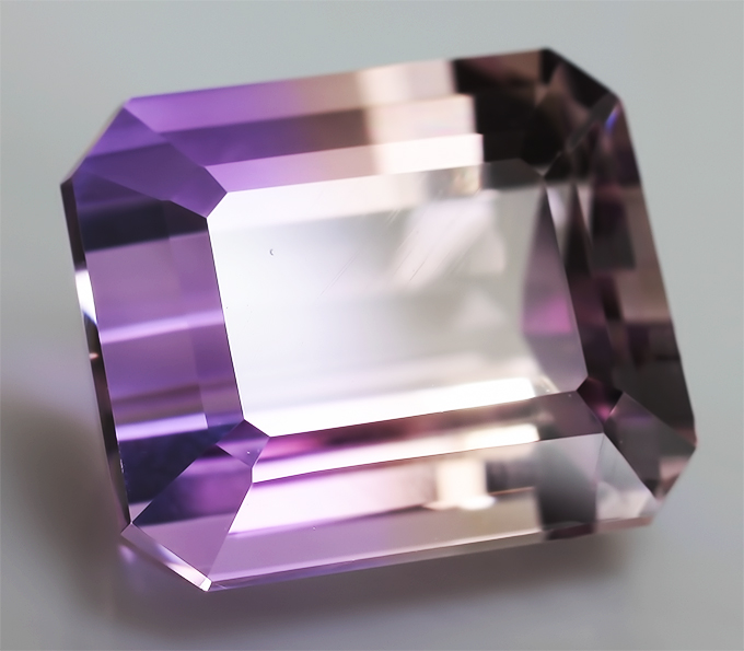 Аметрин 6,88 карат