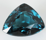 Гранат со сменой цвета 0,75 карат 