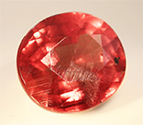 Крупный гранат со сменой цвета 2,81 карат 