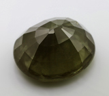 Крупный гранат со сменой цвета 2,81 карат 