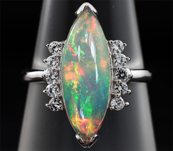 Серебряное кольцо c эфиопским опалом