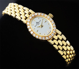 Золотые часы от «Baume & Mercier» с бриллиантами Золото