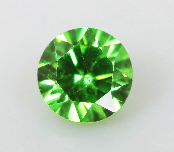 Уральский демантоид гранат 0,14 карат