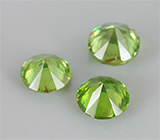 Набор из 3 уральских демантоидов 0,67 карат 