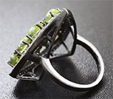 Крупное серебряное кольцо с перидотами Серебро 925