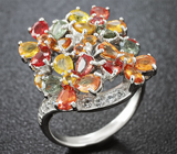 Эффектное серебряное кольцо с разноцветными сапфирами и бесцветными топазами Серебро 925