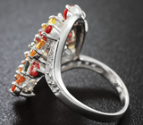 Эффектное серебряное кольцо с разноцветными сапфирами и бесцветными топазами Серебро 925