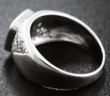Серебряное кольцо c австралийским дублет опалом и бесцветными топазами Серебро 925