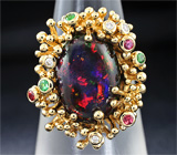 Авторское золотое кольцо с эфиопским черным опалом, рубинами, цаворитами и бриллиантами Золото