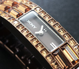 Элегантные женские наручные часы DKNY с инкрустацией кристаллами от Магазина Модных Открытий «Fashion Lines» Не указан