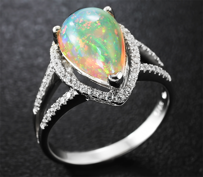 Серебряное кольцо с эфиопским solid опалом