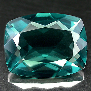 Яркий флюорит 20,39 карат