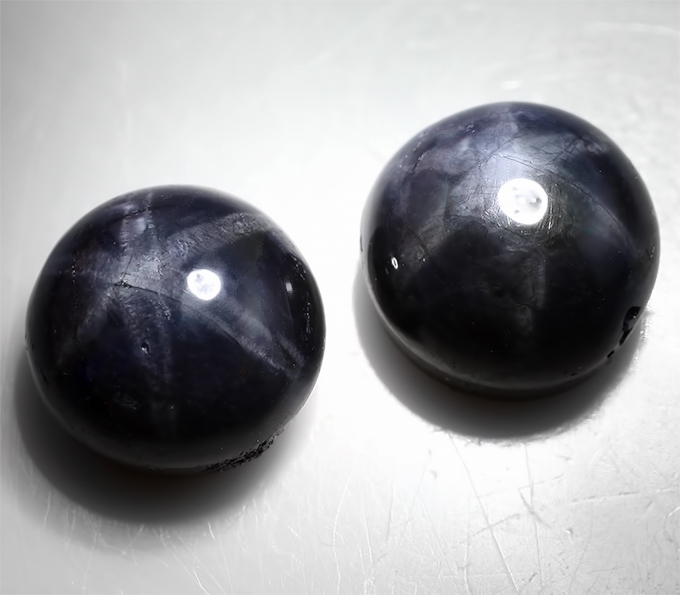 Пара звездчатых сапфиров 5,27 карат