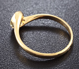 Золотое кольцо с бесцветным муассанитом Золото
