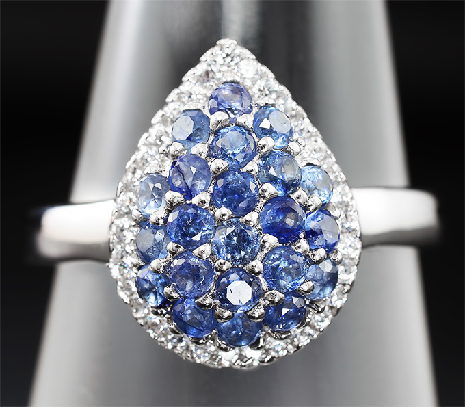 Изящное серебряное кольцо с синими сапфирами