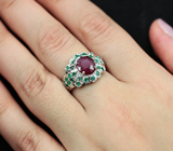 Серебряное кольцо с рубином и изумрудами Серебро 925