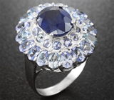 Роскошное серебряное кольцо с насыщенно-синим сапфиром и танзанитами Серебро 925