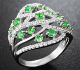 Изысканное серебряное кольцо с цаворитами Серебро 925