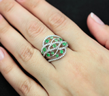 Изысканное серебряное кольцо с цаворитами Серебро 925