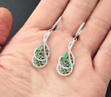 Изысканные серебряные серьги с изумрудами Серебро 925