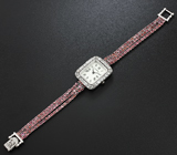 Часы с бесцветными топазами на серебряном браслете с родолитами Серебро 925