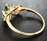 Золотое кольцо с цветным муассанитом 0,59 карат