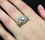 Серебряное кольцо со звездчатым и синими сапфирами Серебро 925