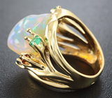 Авторское золотое кольцо с эфиопским опалом 11,5 карат, сапфирами и изумрудами Золото