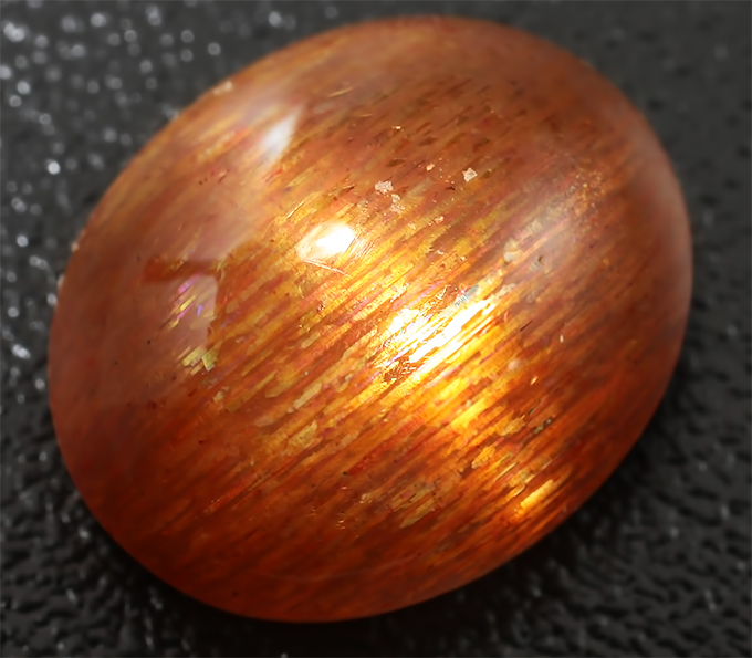 Солнечный камень 5,75 карат