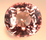 Малайя гранат со сменой цвета 1,22 карат 