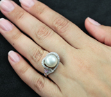 Замечательное серебряное кольцо с жемчужиной и цветной эмалью Серебро 925