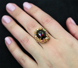 Золотое кольцо с топовым эфиопским черным опалом 5,15 карат, рубинами, цаворитами и бриллиантами Золото