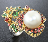 Серебряное кольцо с жемчужиной, цаворитами и разноцветными сапфирами Серебро 925
