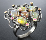 Серебряное кольцо с эфиопскими опалами и пурпурными сапфирами Серебро 925