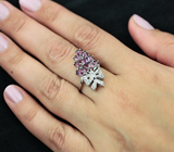 Прелестное серебряное кольцо с родолитами и бесцветными топазами Серебро 925