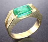 Золотой перстень с изумрудом 1,92 карат и бриллиантами Золото