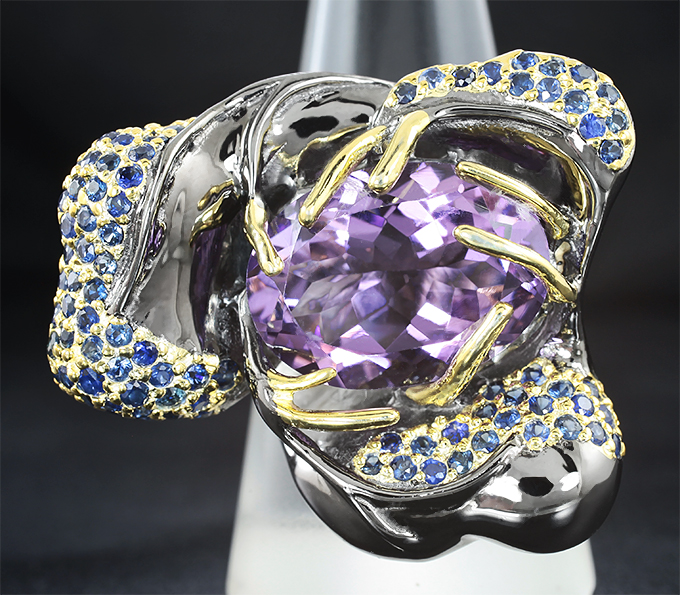 Серебряное кольцо с аметистом и синими сапфирами