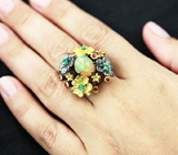 Серебряное кольцо с эфиопским опалом, изумрудами и сапфирами Серебро 925